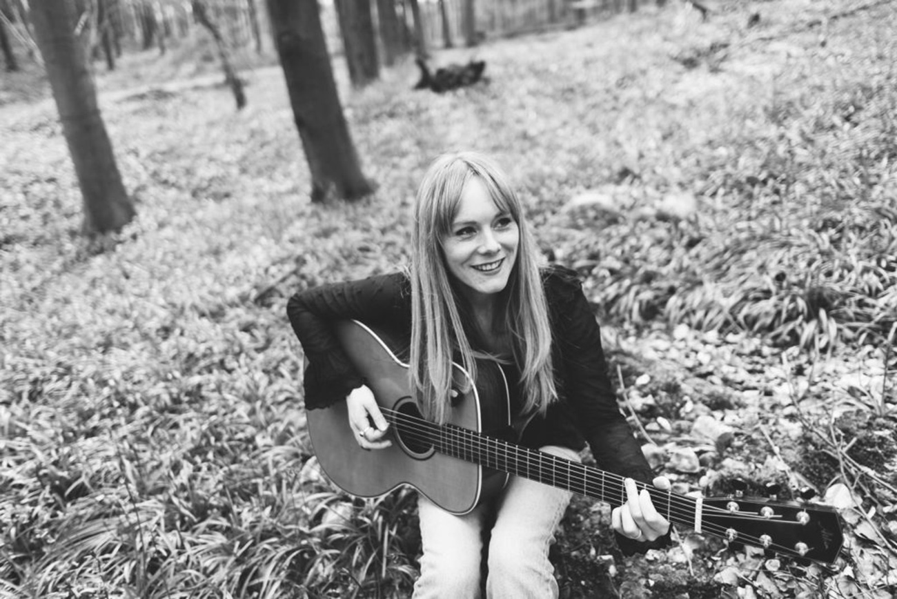 Lucy Kitt Singer Songwriter - Surrey Branding Photography