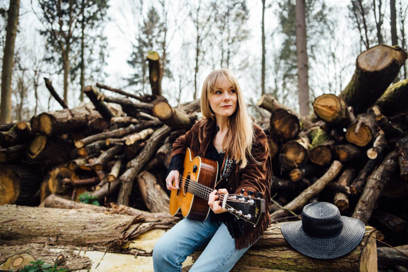 Lucy Kitt Singer Songwriter - Surrey Branding Photography