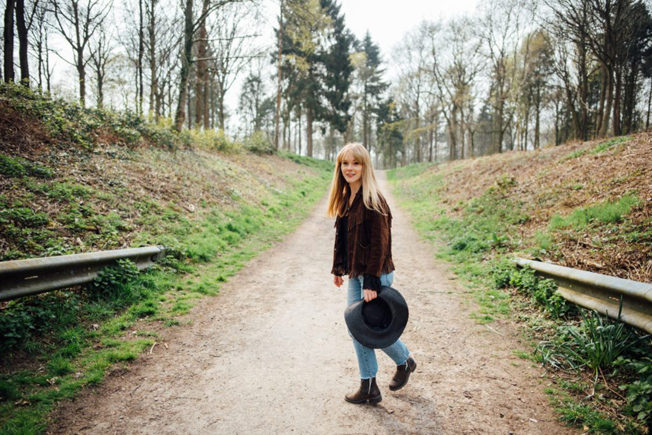 Lucy Kitt Singer Songwriter - Surrey Branding Photography