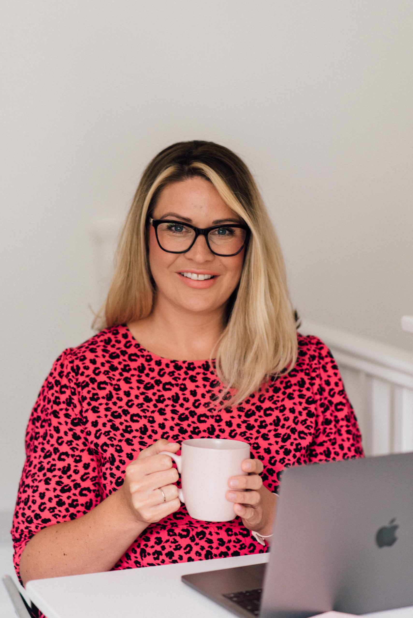 Surrey Brand Photography Kathryn Cook - Social Media and Business Marketing Assistant VA - Surrey Brand Photography