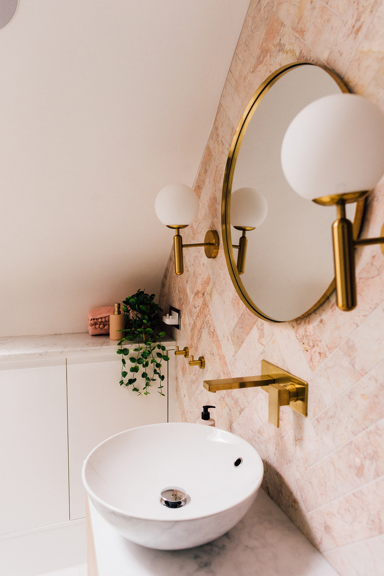 Lucy Fribbins - Swatch Interior Design - Surrey Brand Photographer